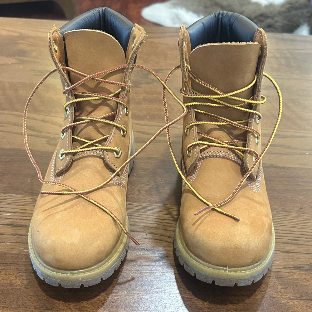 Timberland Boots- like new